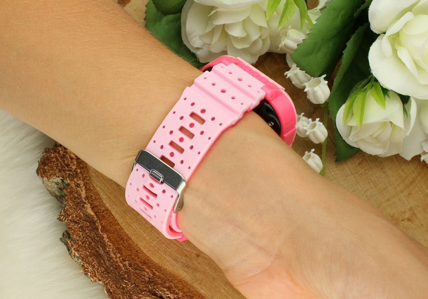 Zegarek smartwatch Rubicon RNCE75 różowy ✓ Bluetooth ✓ licznik kroków ✓ pozycjonowanie zegarka ✓ przycisk SOS✓ Autoryzowany sklep ✓ zegarek sportowy🏃‍♀️✓ zegarek dla dzieci✓.webp